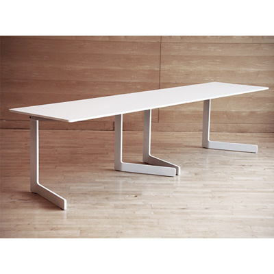 Ola table